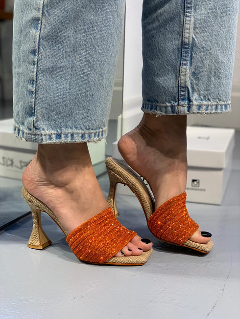 LULU TURUNCU TERLİK